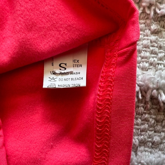 AMAZON Hot Neon Pink Two Piece Lounge Crop Top & Shorts Set- Size S - Picture 2 of 7